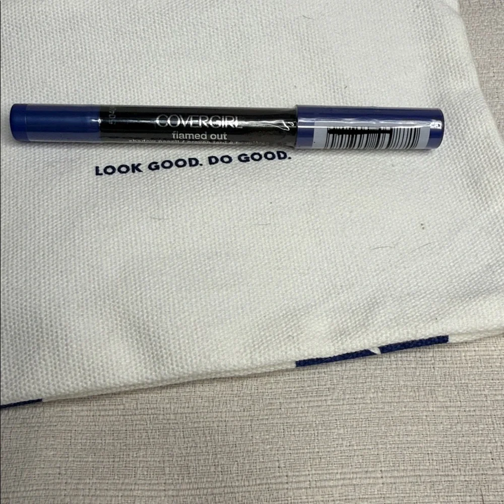 Ipsy Blue Floral Cometic Bundle